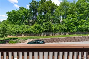 5168 Hollow Wood Ct, Saint Louis, MO 63128 - Photo 9