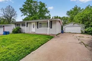10253 Green Valley Dr, Saint Louis, MO 63136 - Photo 3