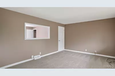 10253 Green Valley Drive, Saint Louis, MO 63136 - Photo 9
