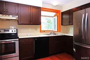 504 Pioneer Dr, Saint Peters, MO 63376 - Photo 5