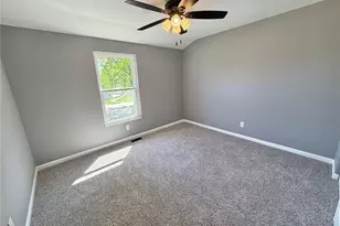 344 Saddle Back Dr, Saint Louis, MO 63129 - Photo 13