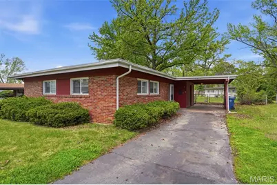 8513 Midwood Avenue, Saint Louis, MO 63134 - Photo 1