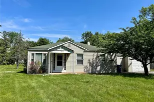 11820 Larimore Rd, Saint Louis, MO 63138 - Photo 1