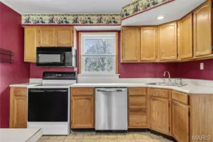 3203 Chaucer Ave, Saint Ann, MO 63074 - Photo 7