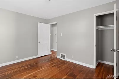 1124 Grenshaw Drive, Saint Louis, MO 63137 - Photo 21
