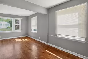 1124 Grenshaw Dr, Saint Louis, MO 63137 - Photo 13