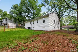 2 Marcel Ct, Saint Louis, MO 63135 - Photo 5