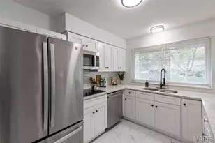 12897 Nimes Dr, Saint Louis, MO 63141 - Photo 17