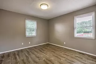 4 Duchesne Dr, Florissant, MO 63031 - Photo 11