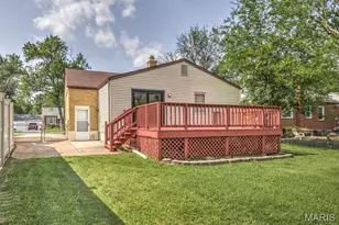 4 Duchesne Dr, Florissant, MO 63031 - Photo 17