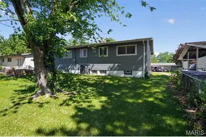 1752 Hudson Road, Saint Louis, MO 63136 - Photo 31