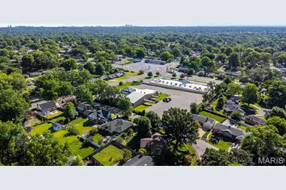 8015 New Haven Avenue, Affton, MO 63123 - Photo 29