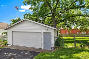 3728 Fee Fee Rd, Bridgeton, MO 63044 - Photo 3