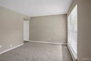 6349 Honey Bee Ct, Florissant, MO 63033 - Photo 15