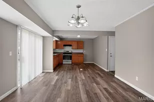 6349 Honey Bee Ct, Florissant, MO 63033 - Photo 17