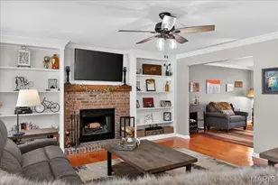 5754 Wickershire Ln, Oakville, MO 63129 - Photo 7