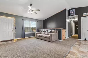 90 Willow Springs Dr, Moscow Mills, MO 63362 - Photo 3