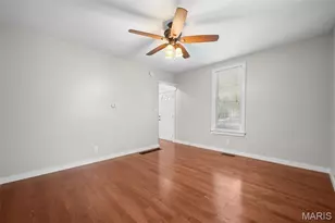 328 Franklin St, Saint Charles, MO 63301 - Photo 5