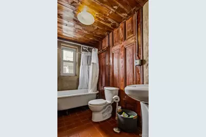 1871 Madison Street, Saint Louis, MO 63106 - Photo 23