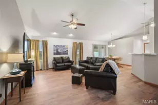 815 Whisper Creek Ct, Wentzville, MO 63385 - Photo 11