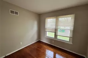 1322 Petite Dr, Saint Louis, MO 63138 - Photo 5