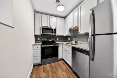 5677 Waterman Boulevard #11, Saint Louis, MO 63112 - Photo 7
