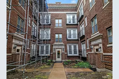 5677 Waterman Boulevard #11, Saint Louis, MO 63112 - Photo 1