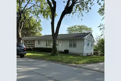 78 Oakdale Avenue, Saint Charles, MO 63301 - Photo 1