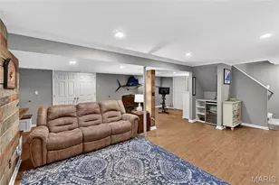 403 Woodview Manor Ln, Kirkwood, MO 63122 - Photo 31