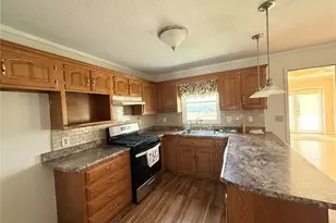 24306 Parade Dr, Lebanon, MO 65536 - Photo 15