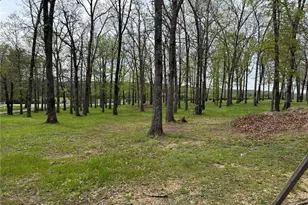 24306 Parade Dr, Lebanon, MO 65536 - Photo 15