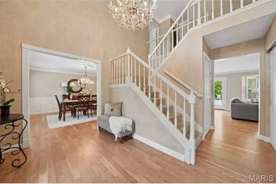 15991 Meadow Oak Drive, Chesterfield, MO 63017 - Photo 17