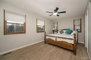 270 E Skyline Dr, Ballwin, MO 63011 - Photo 37