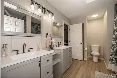 270 E Skyline Drive, Ballwin, MO 63011 - Photo 33