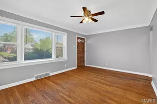 9233 Meadowbrook Ln, Overland, MO 63114 - Photo 15