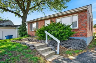 9233 Meadowbrook Ln, Overland, MO 63114 - Photo 3