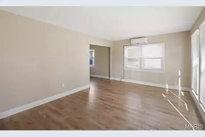 11893 Bridgevale Avenue, Saint Louis, MO 63138 - Photo 7