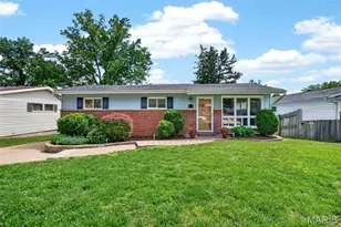 512 Acorn Dr, Saint Louis, MO 63126 - Photo 1
