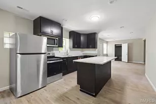 1625 Muriel Dr, Saint Louis, MO 63138 - Photo 11
