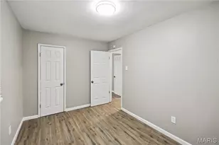 12019 Krenning Ln, Saint Louis, MO 63138 - Photo 11