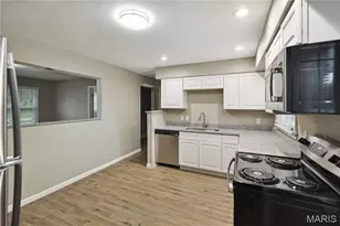 12019 Krenning Ln, Saint Louis, MO 63138 - Photo 7