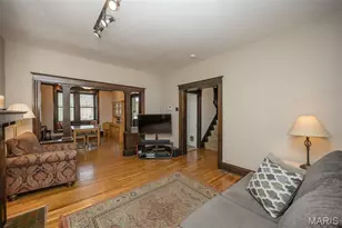 3528 Kingsland Ct, Saint Louis, MO 63111 - Photo 9