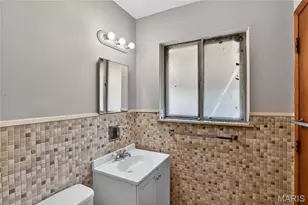 1742 Bradshaw Dr, Saint Louis, MO 63136 - Photo 23