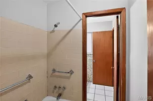 1742 Bradshaw Dr, Saint Louis, MO 63136 - Photo 19