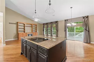 5604 Hillcamp Ct, Saint Louis, MO 63128 - Photo 7