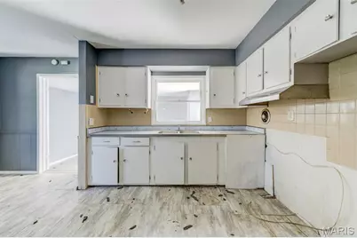 149 Flora Drive, Saint Louis, MO 63135 - Photo 9
