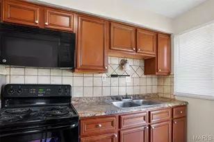 8211 Montreal Dr, Saint Louis, MO 63132 - Photo 19
