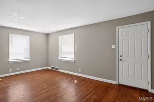 8211 Montreal Dr, Saint Louis, MO 63132 - Photo 17
