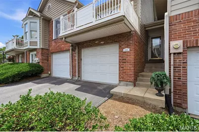 2224 Ole Castle Court, Chesterfield, MO 63017 - Photo 3