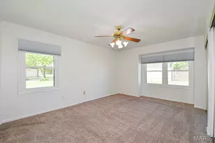 5539 Duchesne Parque Dr, Saint Louis, MO 63128 - Photo 17